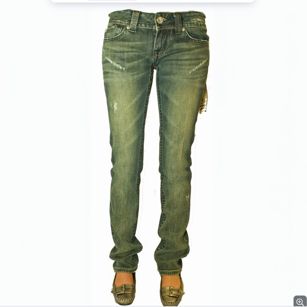 Miss Me Belgian Green Tint Wash